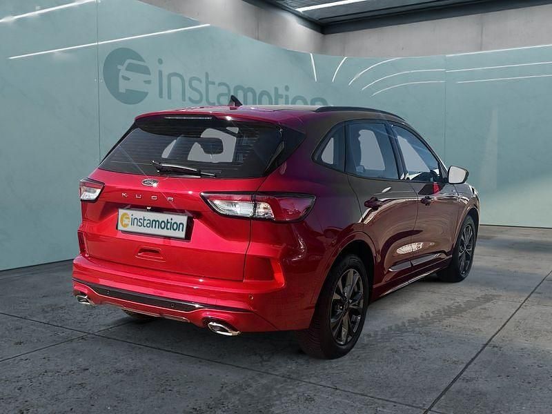 Gebraucht Ford Kuga 120 PS (88 kW) 2024 Rot SUV