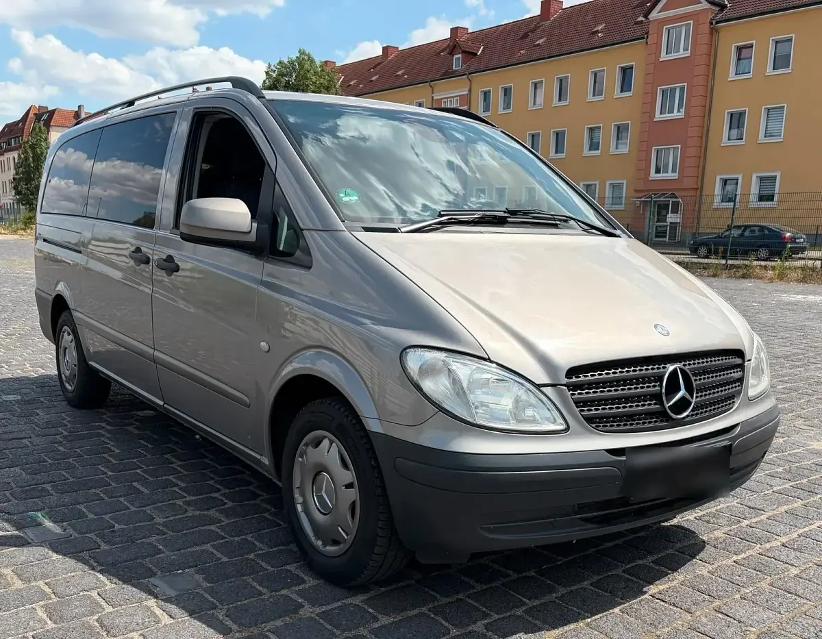 Gebraucht Mercedes Viano 150 PS (110 kW) 2009 Gold Van / Kleinbus