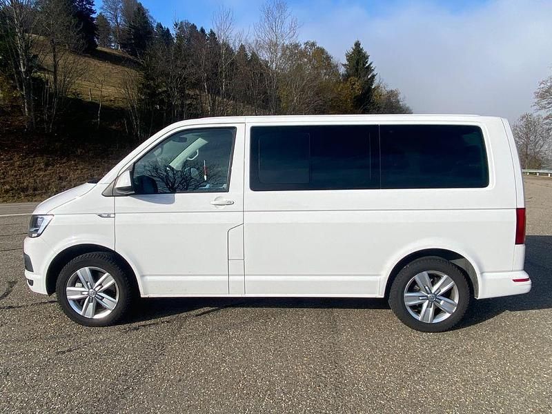 Weiß Gebraucht 2016 VW Multivan Comfortline Van | 22.500 € (Superpreis) - Bild 1/4