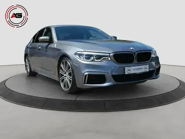 Używany BMW M550 Shadowline 462 KM (339 kW) 2017 Niebieski Sedan/Limuzyna