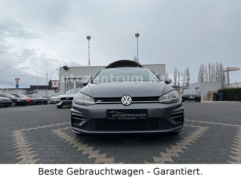 Indiumgrau metallic Gebraucht 2018 VW Golf VII Join Limousine | 13.490 € (Fairer Preis) - Bild 1/4