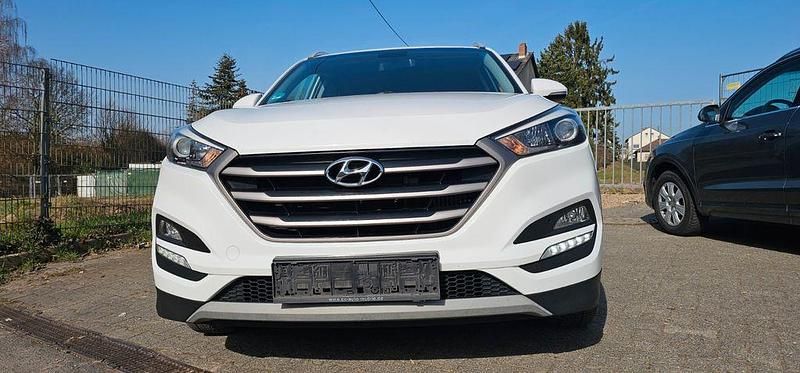 Gebraucht Hyundai Tucson Trend 141 PS (103 kW) 2017 Weiß SUV