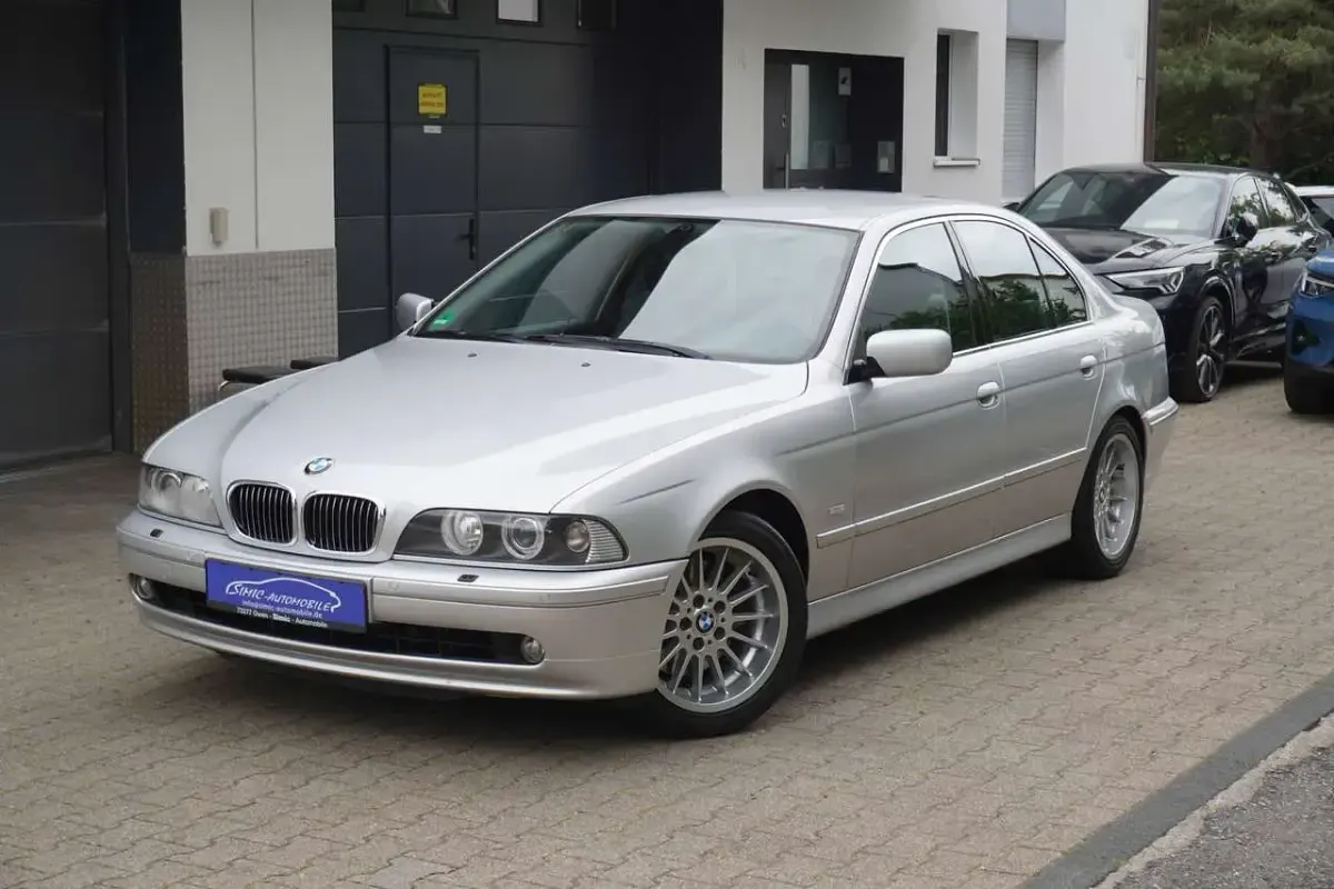 Gebraucht BMW 540 Exclusive 286 PS (210 kW) 2002 Silbergrau Limousine