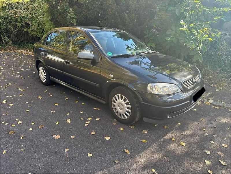 Gebraucht Opel Astra 75 PS (55 kW) 2000 Schwarz Kleinwagen