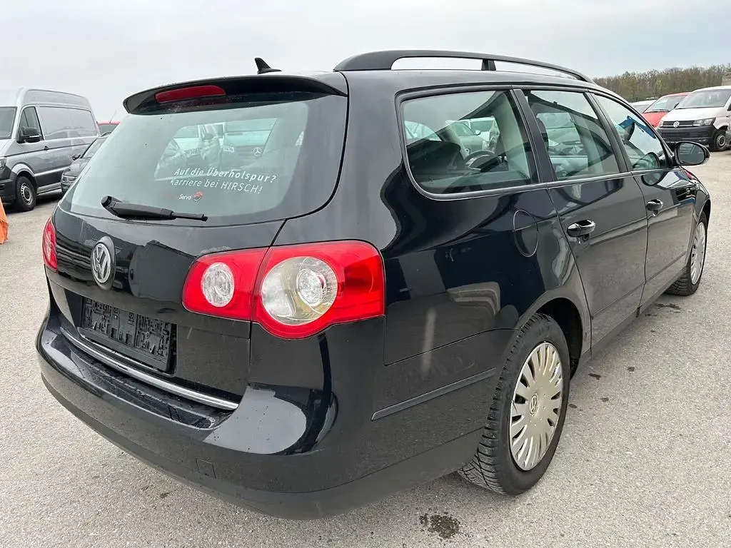 Gebraucht VW Passat Trendline 105 PS (77 kW) 2010 Schwarz Kombi