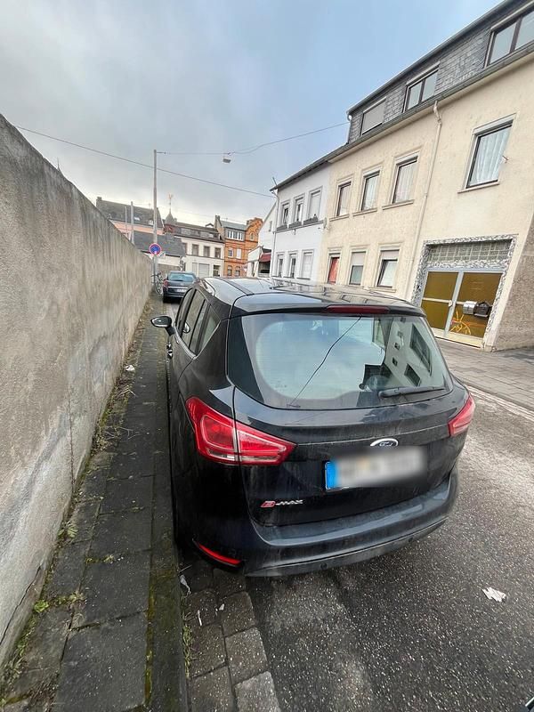 Gebraucht Ford B-MAX SYNC Edition 95 PS (69 kW) 2015 Schwarz Van / Kleinbus