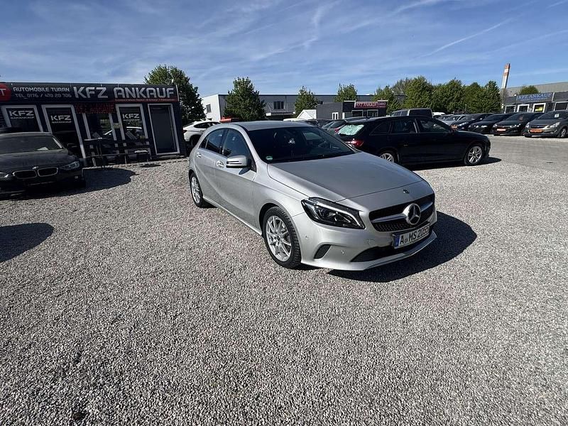 Gebraucht Mercedes A200 156 PS (114 kW) 2017 Polarsilber  metalliclack Kleinwagen