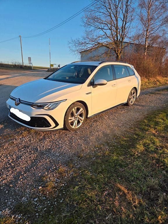 Gebraucht VW Golf VIII R-line 190 PS (139 kW) 2022 Weiß Kombi