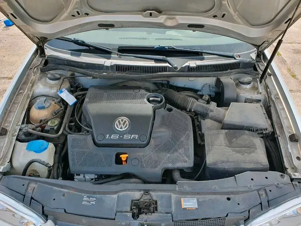 Gebraucht VW Golf IV 101 PS (74 kW) 1998 Silber Kleinwagen