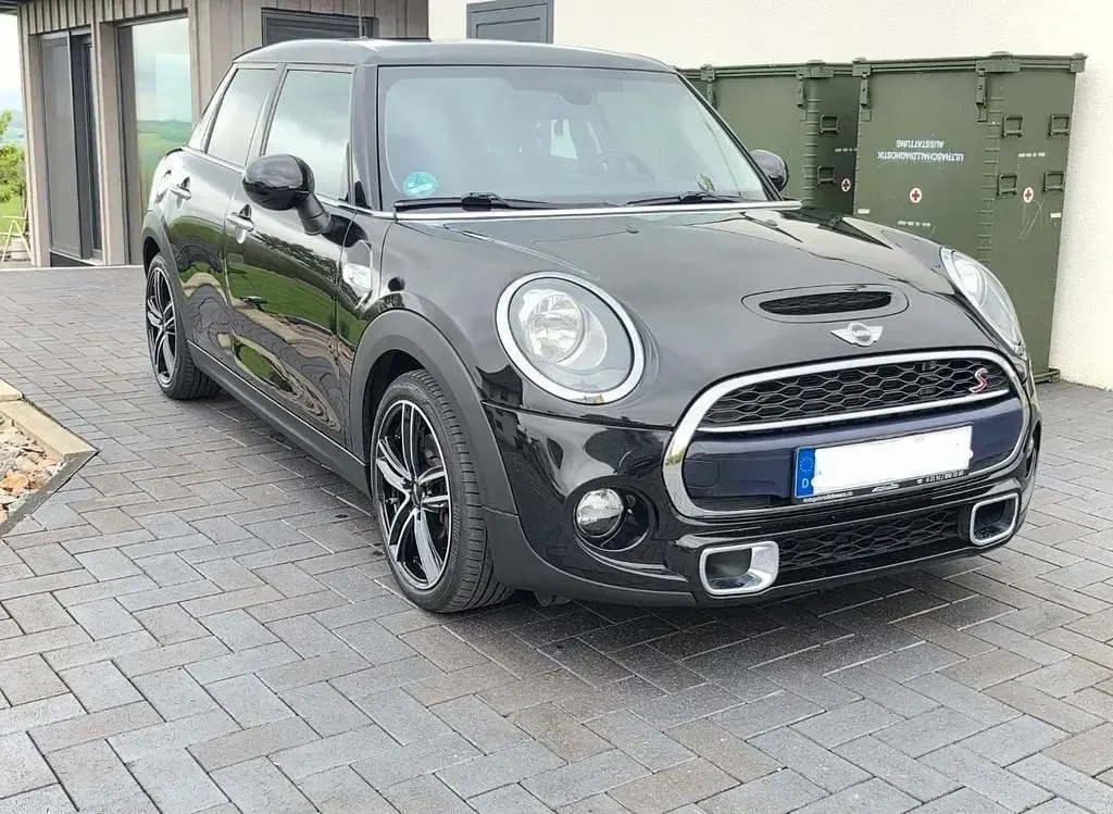 Gebraucht Mini Cooper S 189 PS (139 kW) 2015 Schwarz Kleinwagen