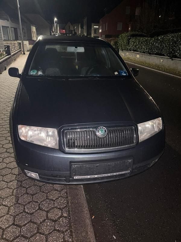 Gebraucht Skoda Fabia 74 PS (54 kW) 2004 Grau Kleinwagen