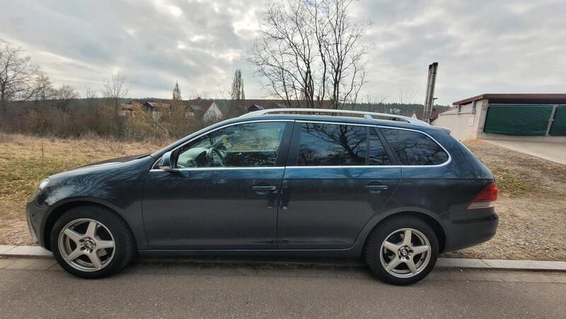 Blau Gebraucht 2009 VW Golf VI Comfortline Kombi | 3.500 € (Superpreis) - Bild 1/4