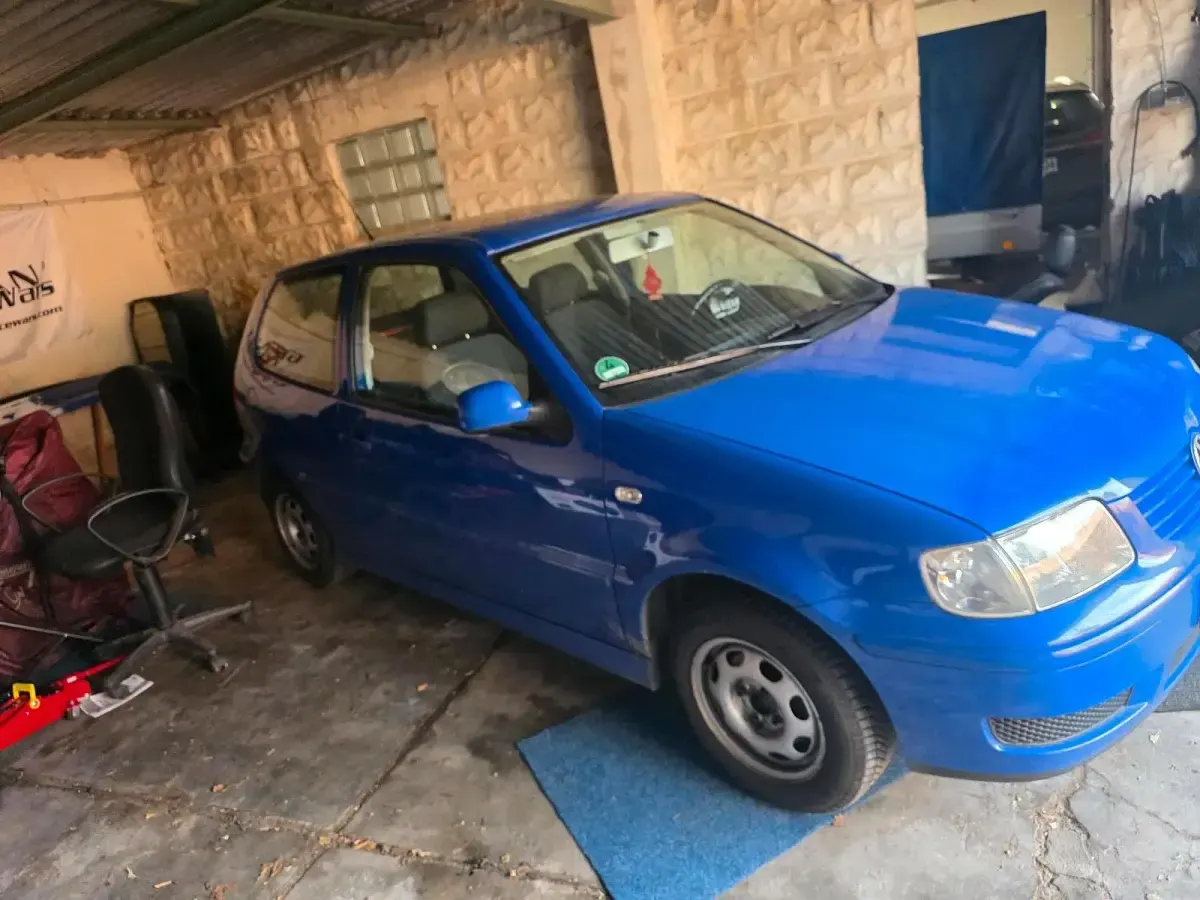 Gebraucht VW Polo 50 PS (36 kW) 2001 Blau Kleinwagen