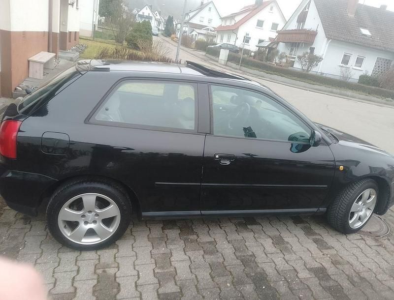 Gebraucht Audi A3 Ambiente 102 PS (75 kW) 1997 Schwarz Limousine