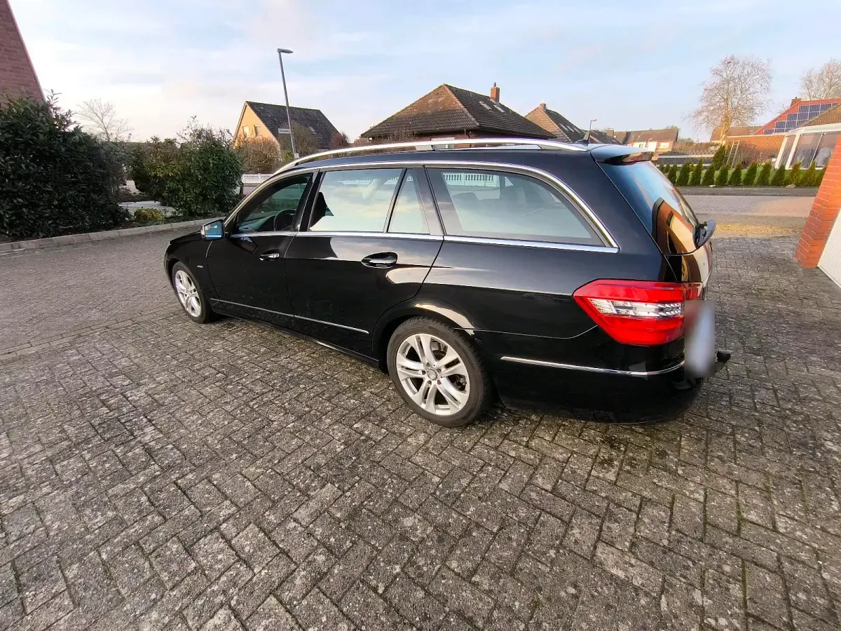 Gebraucht Mercedes E350 Avantgarde 231 PS (169 kW) 2009 Schwarz Kombi