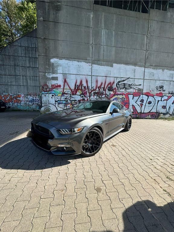 Gebraucht Ford Mustang GT 421 PS (309 kW) 2017 Grau Coupé