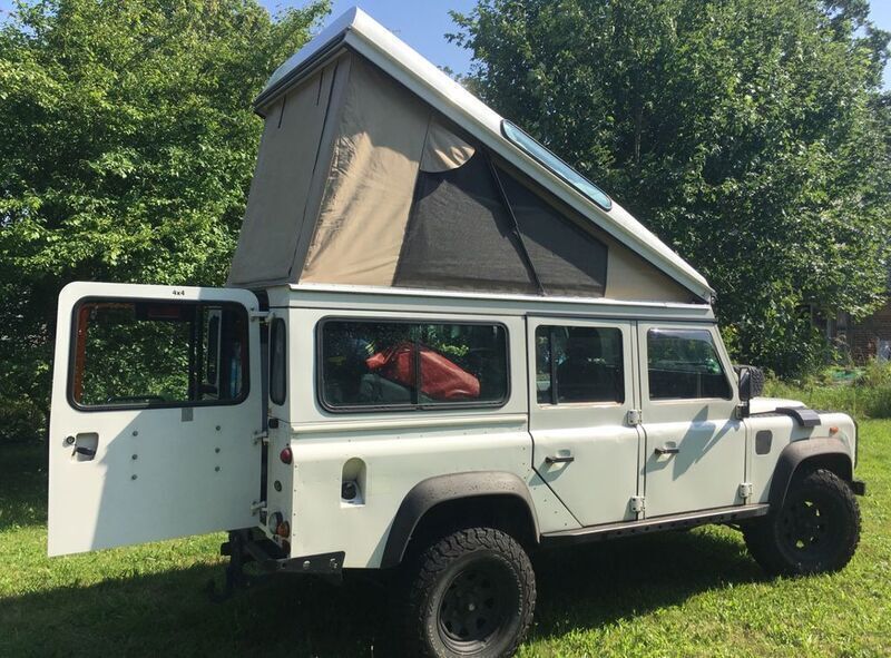 Weiß Gebraucht 2004 Land Rover Defender SUV | 34.900 € (Teuer) - Bild 1/4