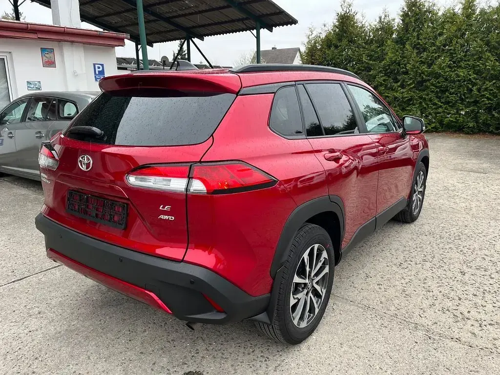 Gebraucht Toyota Corolla Cross 170 PS (125 kW) 2025 Rot SUV