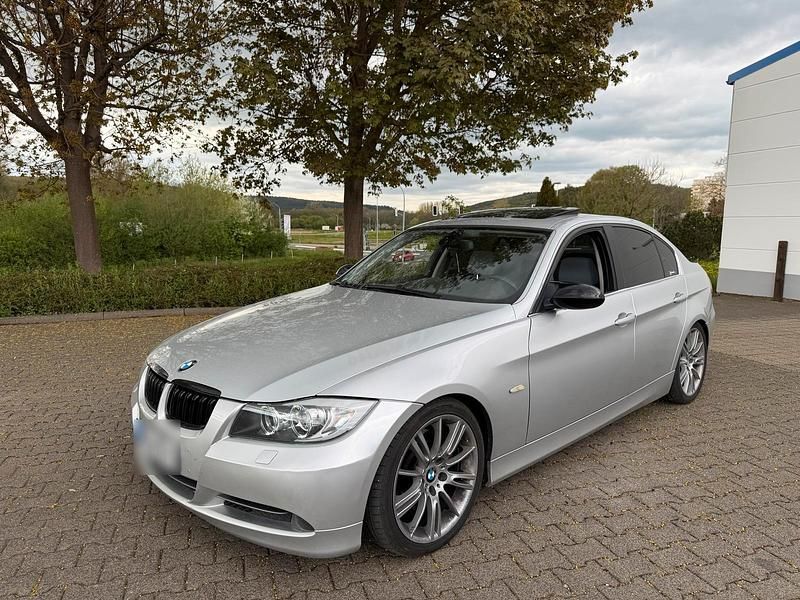 Usata BMW 330 231 CV (169 kW) 2006 Argento Berlina
