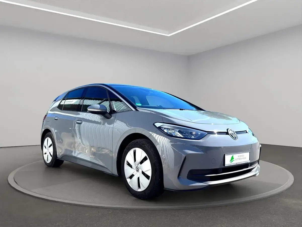 Gebraucht VW ID.3 Pro 150 kW (204 PS) 2024 Grau Kleinwagen