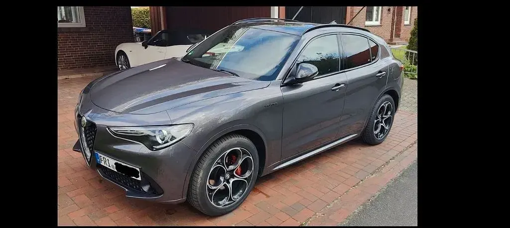 Gebraucht Alfa Romeo Stelvio Veloce 209 PS (153 kW) 2020 Grau SUV
