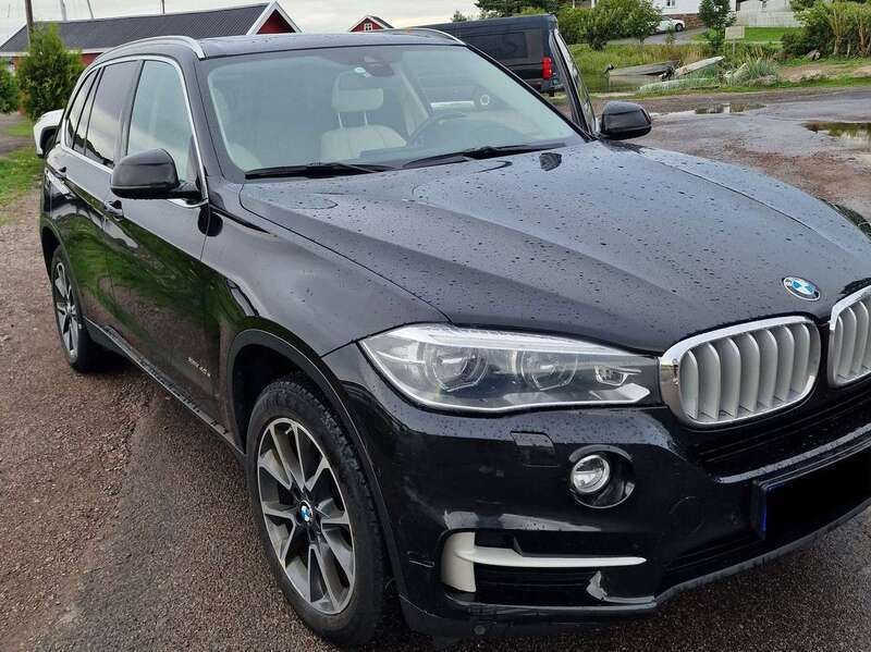 Schwarz Gebraucht 2016 BMW X5 SUV | 21.890 € (Fairer Preis) - Bild 1/4