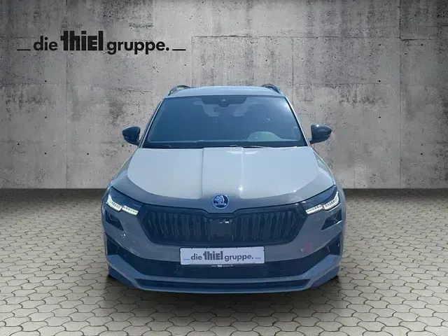 Gebraucht Skoda Karoq SportLine 190 PS (139 kW) 2023 Grau SUV