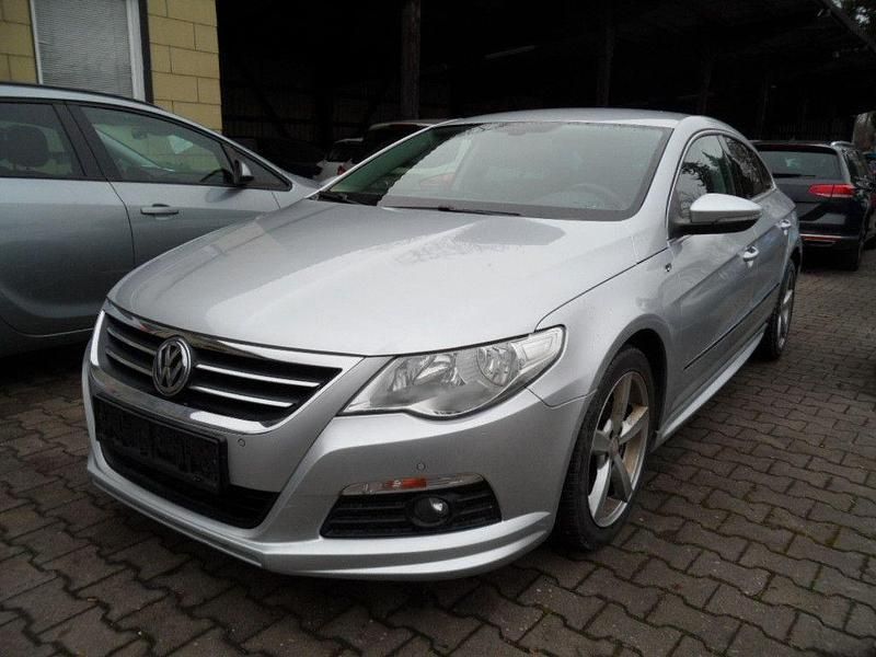 Gebraucht VW Passat Basis 140 PS (102 kW) 2010 Silber Limousine