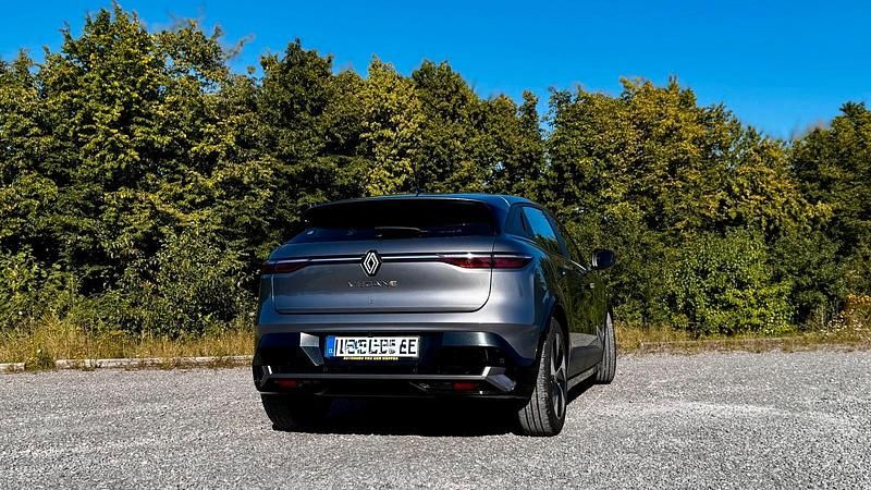 Gebraucht Renault Megane E-Tech 161 kW (220 PS) 2022 Grau SUV