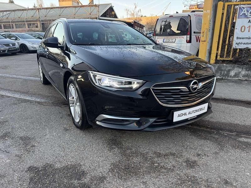 Onyx schwarz Gebraucht 2018 Opel Insignia Innovation Kombi | 11.000 € (Fairer Preis) - Bild 1/4