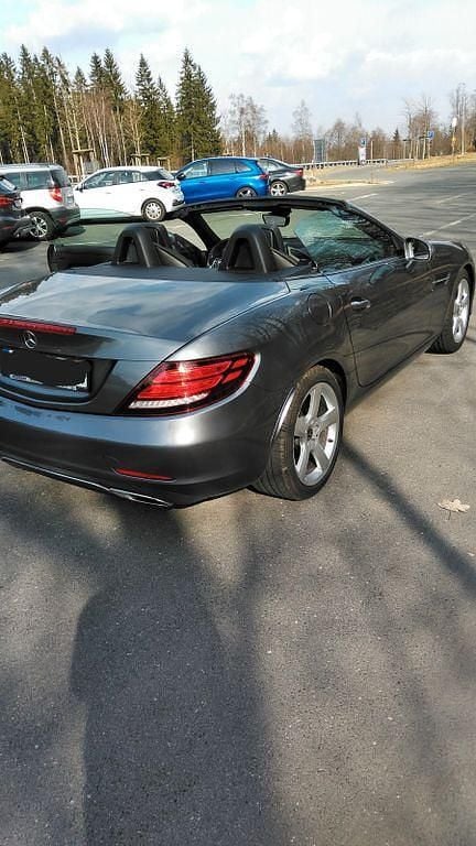 Gebraucht Mercedes SLC180 156 PS (114 kW) 2016 Grau Cabrio