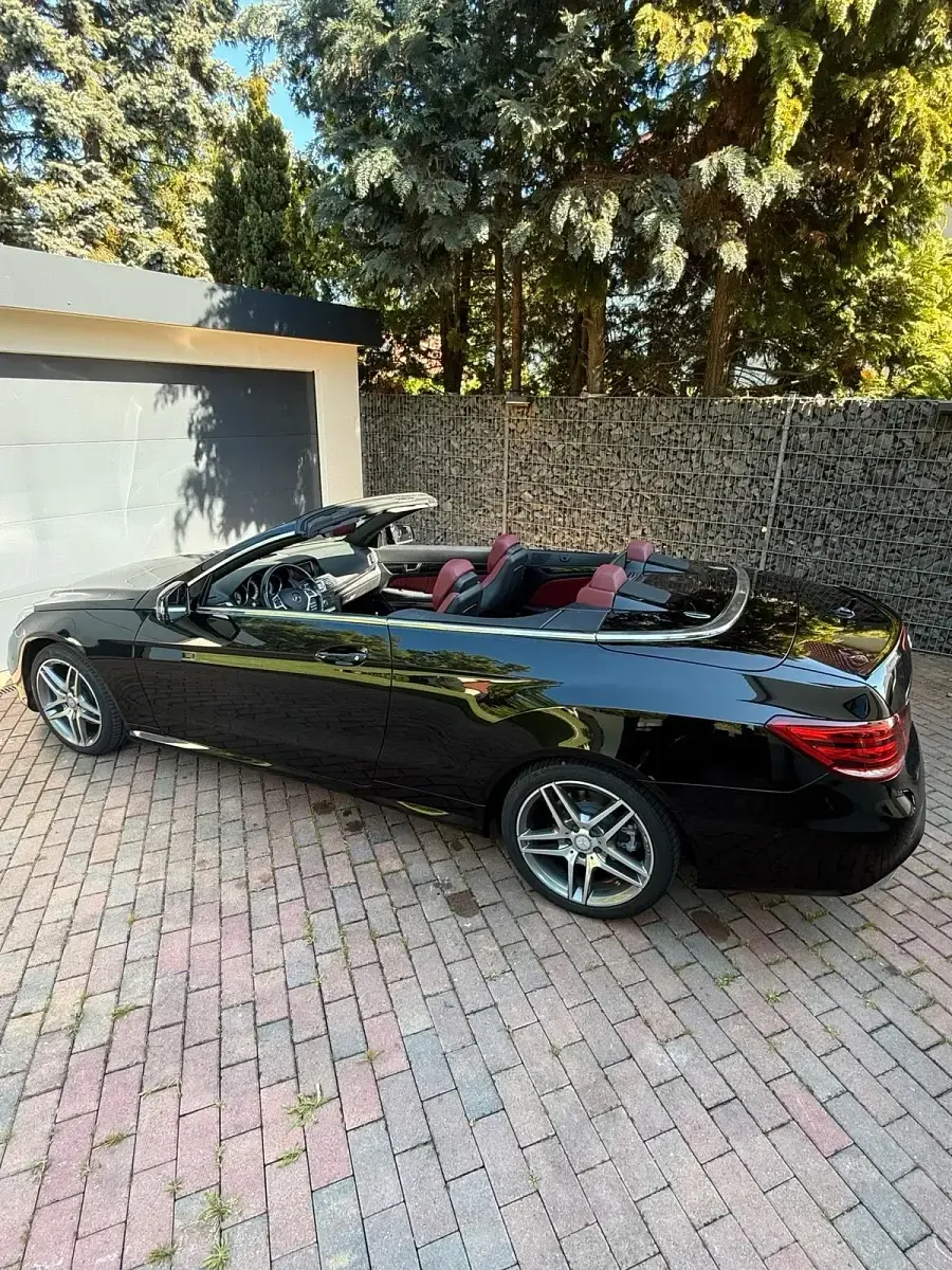 Gebraucht Mercedes E200 AMG 184 PS (135 kW) 2016 Schwarz Cabrio