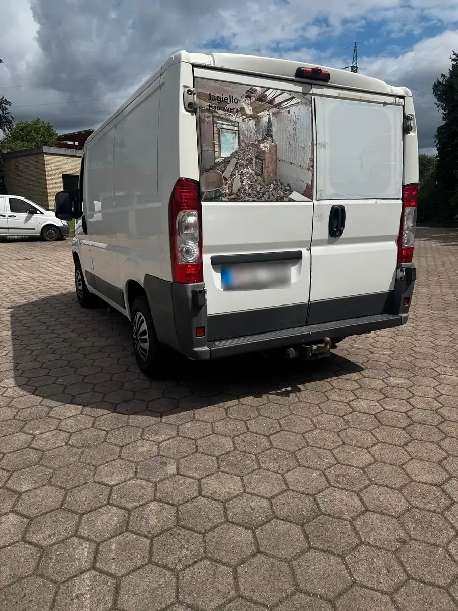 Gebraucht Peugeot Boxer 101 PS (74 kW) 2010 Weiß Van