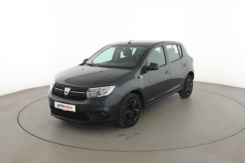 Grau Gebraucht 2018 Dacia Sandero Essentiel Kleinwagen | 7.540 € (Fairer Preis) - Bild 1/3