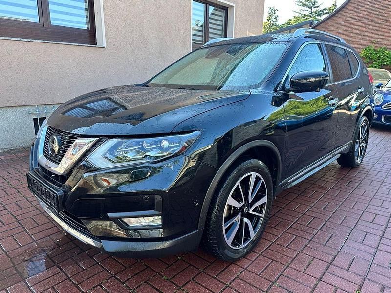 Schwarz Gebraucht 2019 Nissan X-Trail Tekna SUV | 23.950 € (Etwas zu teuer) - Bild 1/4