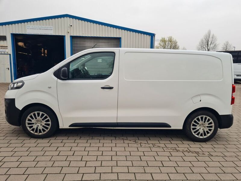 Jade weiss/arktis weiss Gebraucht 2021 Opel Vivaro Edition Van | 15.470 € (Superpreis) - Bild 1/4