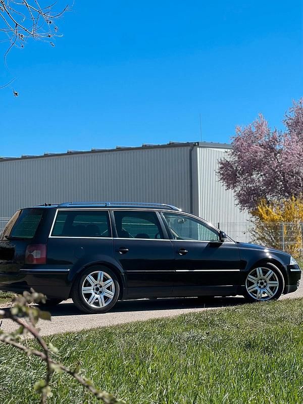 Gebraucht VW Passat 131 PS (96 kW) 2004 Schwarz Kombi