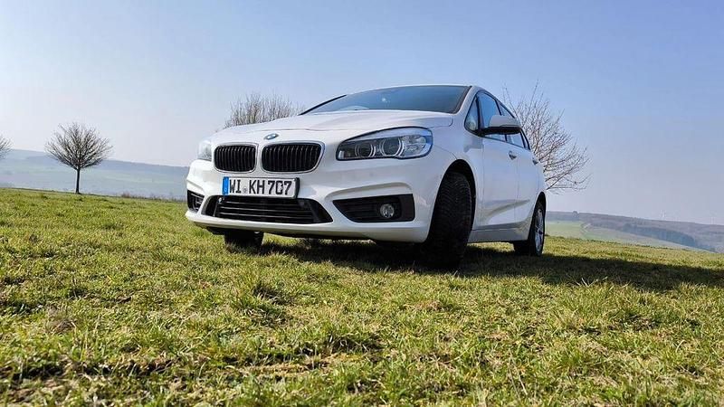 Gebraucht BMW 220 Active Tourer 192 PS (141 kW) 2016 Weiß Van / Kleinbus