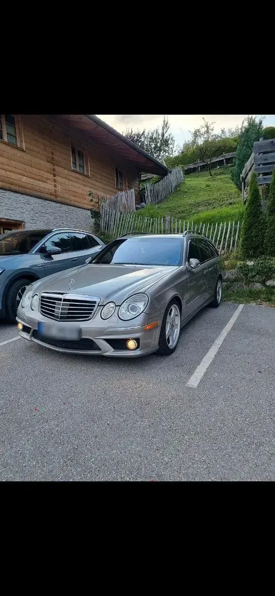 Gebraucht Mercedes E270 Avantgarde 177 PS (130 kW) 2004 Grau Kombi