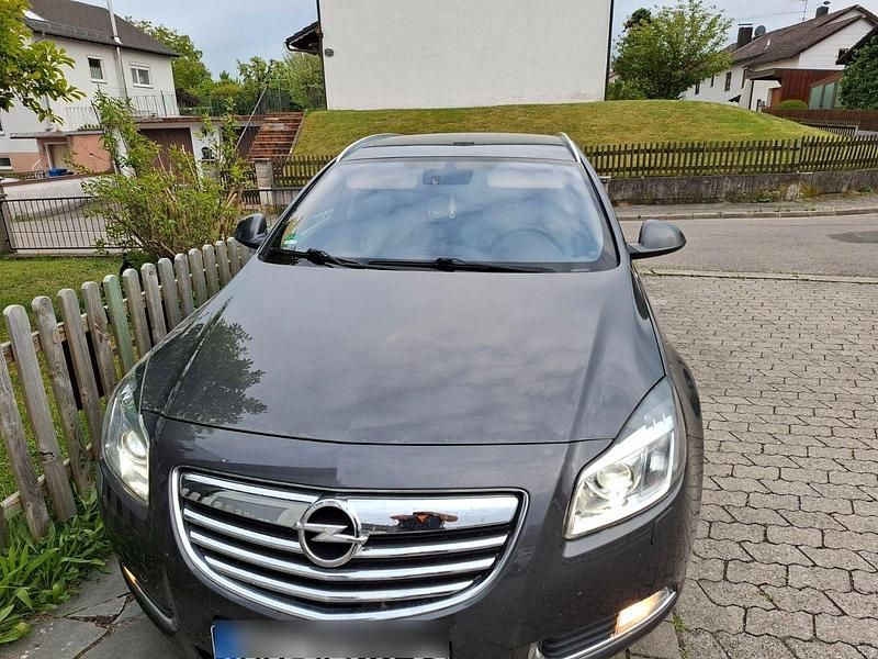 Gebraucht Opel Insignia Cosmo 160 PS (117 kW) 2009 Grau Kombi