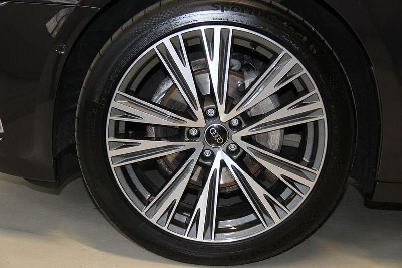 Gebraucht Audi A6 Sport 204 PS (150 kW) 2024 Braun Kombi