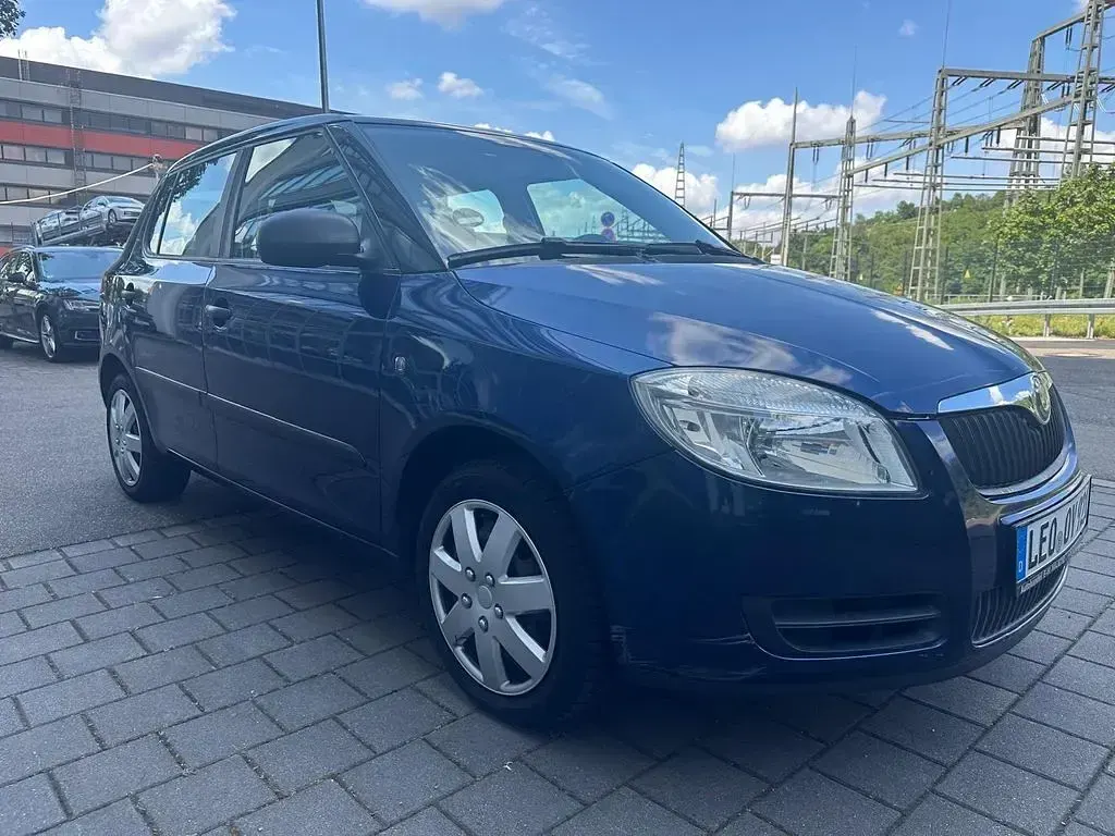 Gebraucht Skoda Fabia Classic 60 PS (44 kW) 2009 Blau Limousine