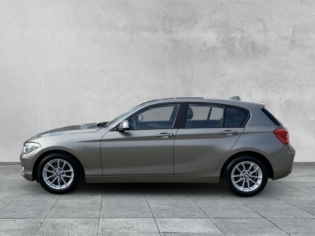Gebraucht BMW 118 Advantage 136 PS (100 kW) 2016 Silber Kleinwagen