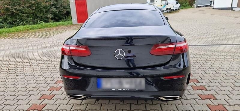 Second-hand Mercedes E200 AMG 184 CP (135 kW) 2017 Negru Coupe