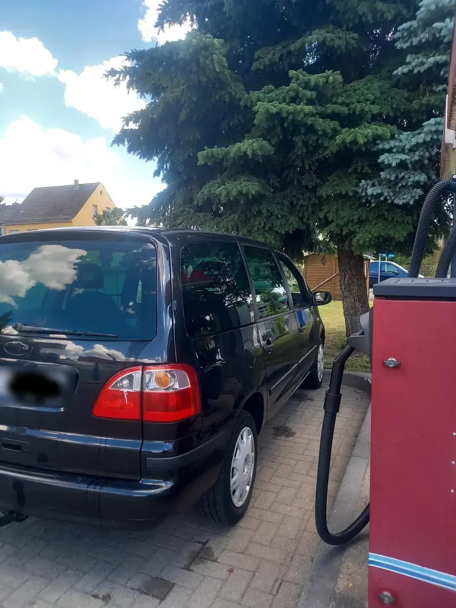 Gebraucht Ford Galaxy 131 PS (96 kW) 2004 Schwarz Van / Kleinbus