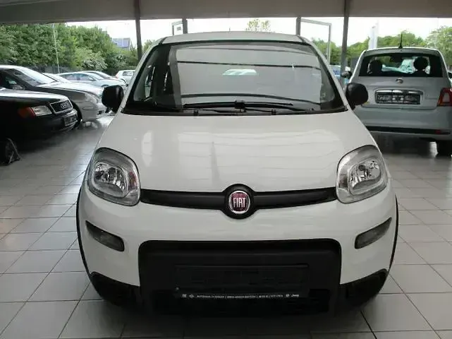 Gebraucht Fiat Panda 51 PS (37 kW) 2024 Weiss Limousine