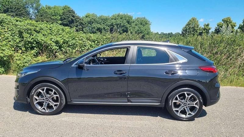 Schwarz Gebraucht 2021 Kia XCeed Spirit SUV | 19.590 € (Guter Preis) - Bild 1/4