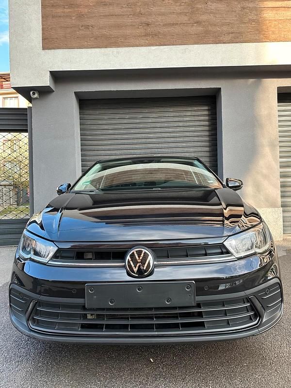 Gebraucht VW Polo Move 95 PS (69 kW) 2024 Schwarz Kleinwagen