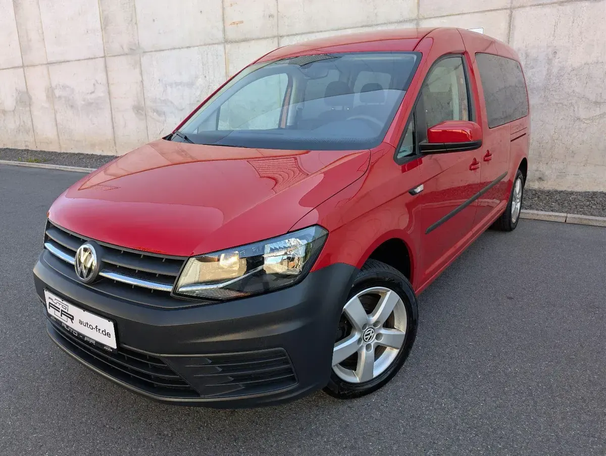 Gebraucht VW Caddy Maxi Trendline 125 PS (91 kW) 2018 Kirschrot Van / Kleinbus