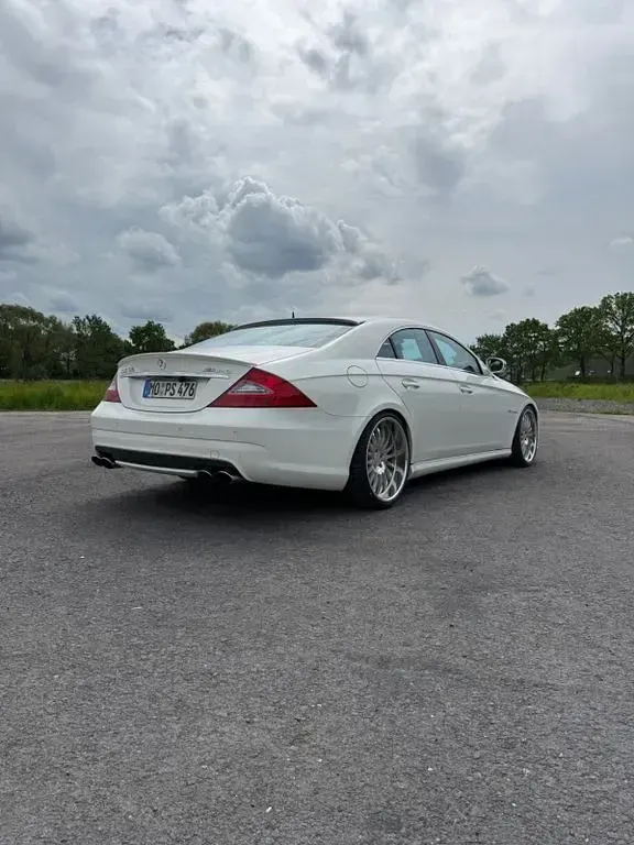 Gebraucht Mercedes CLS55 AMG AMG 476 PS (350 kW) 2006 Weiß Limousine